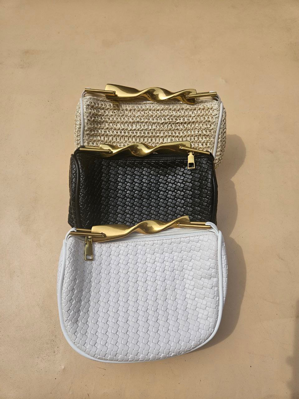 WOVEN BAG